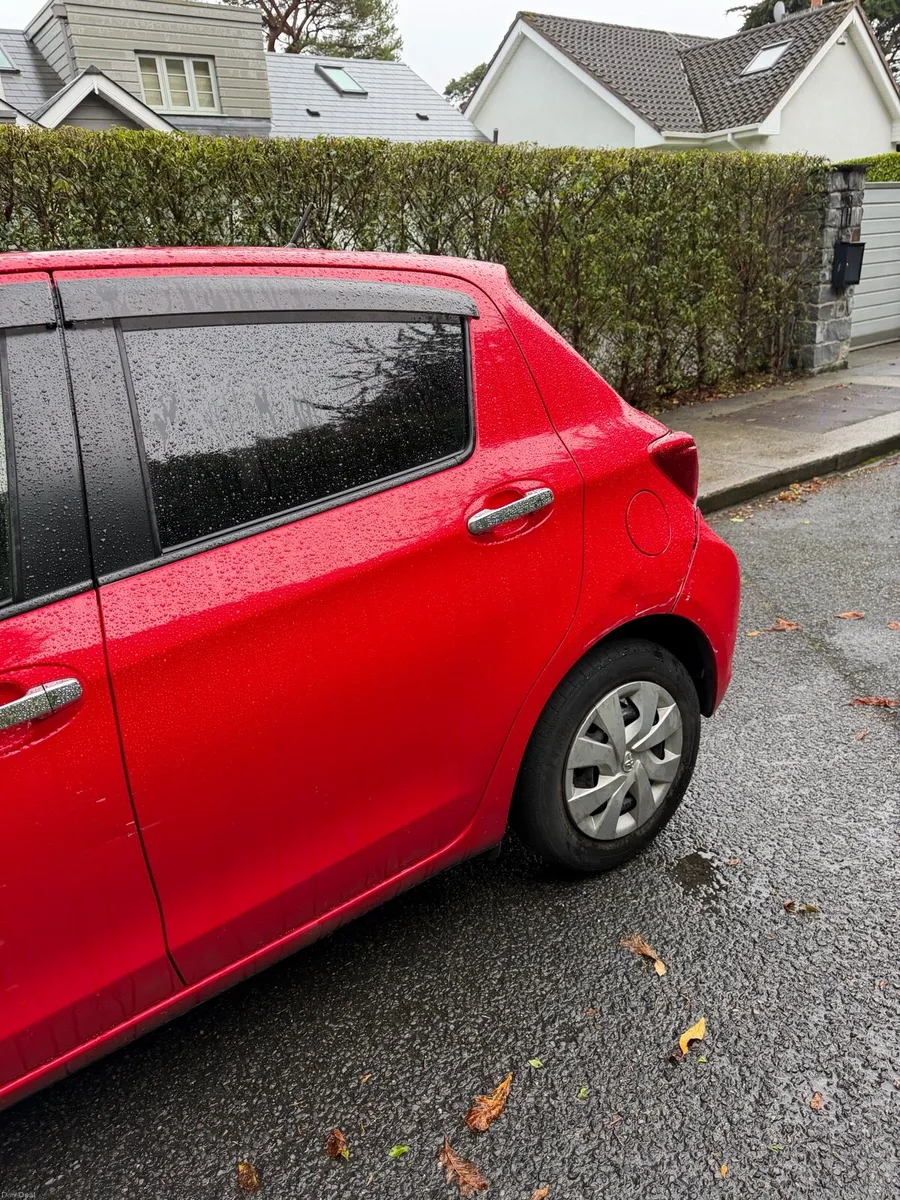 Toyota vitz - Image 4