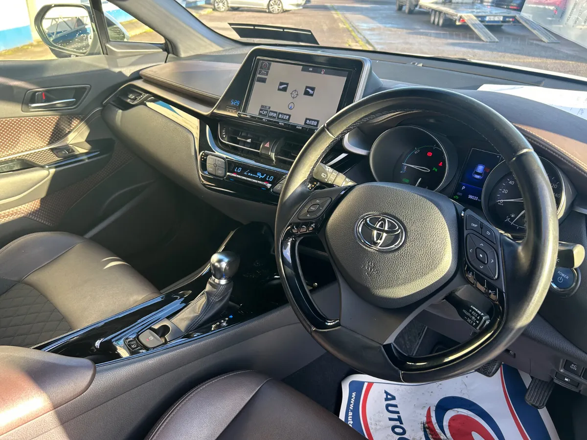 Toyota C-HR Fresh - Image 5
