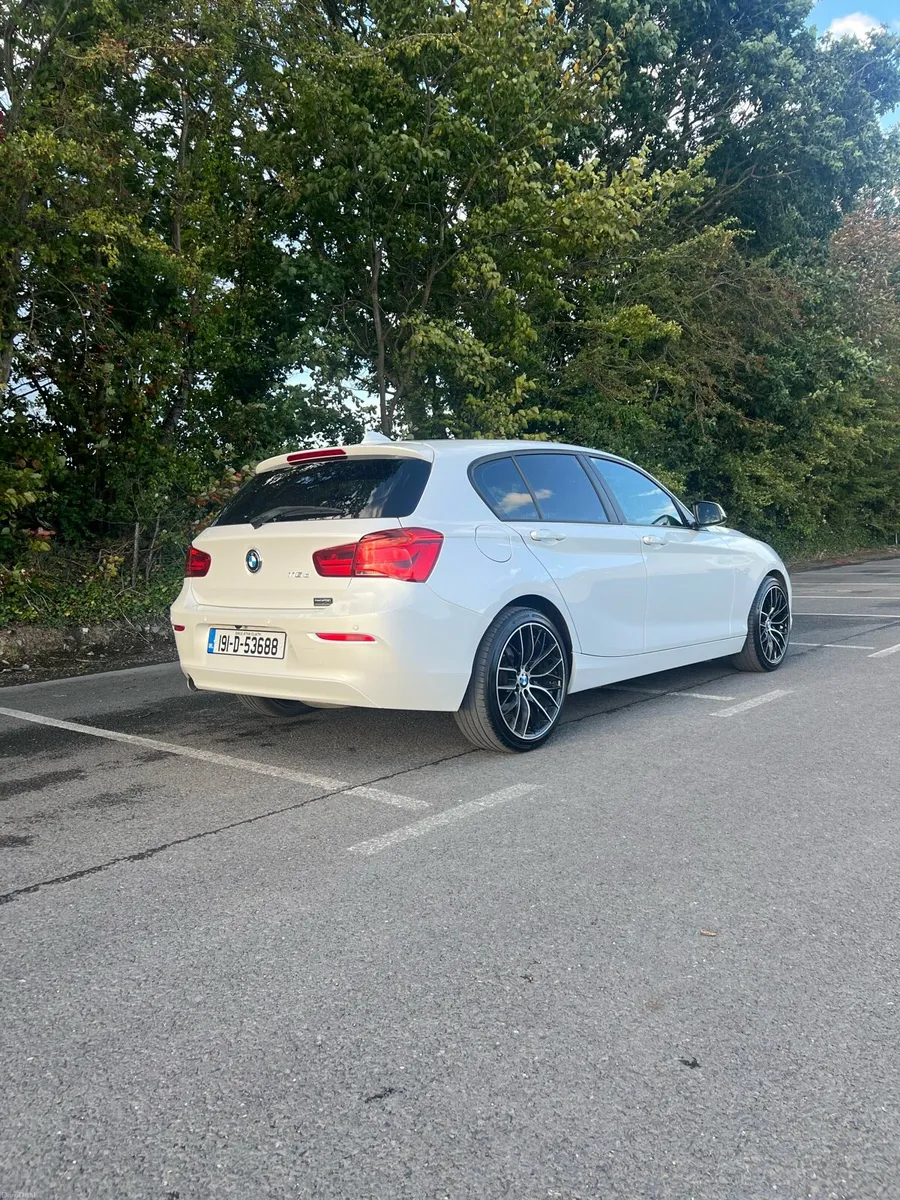 BMW 1 Series - Image 2