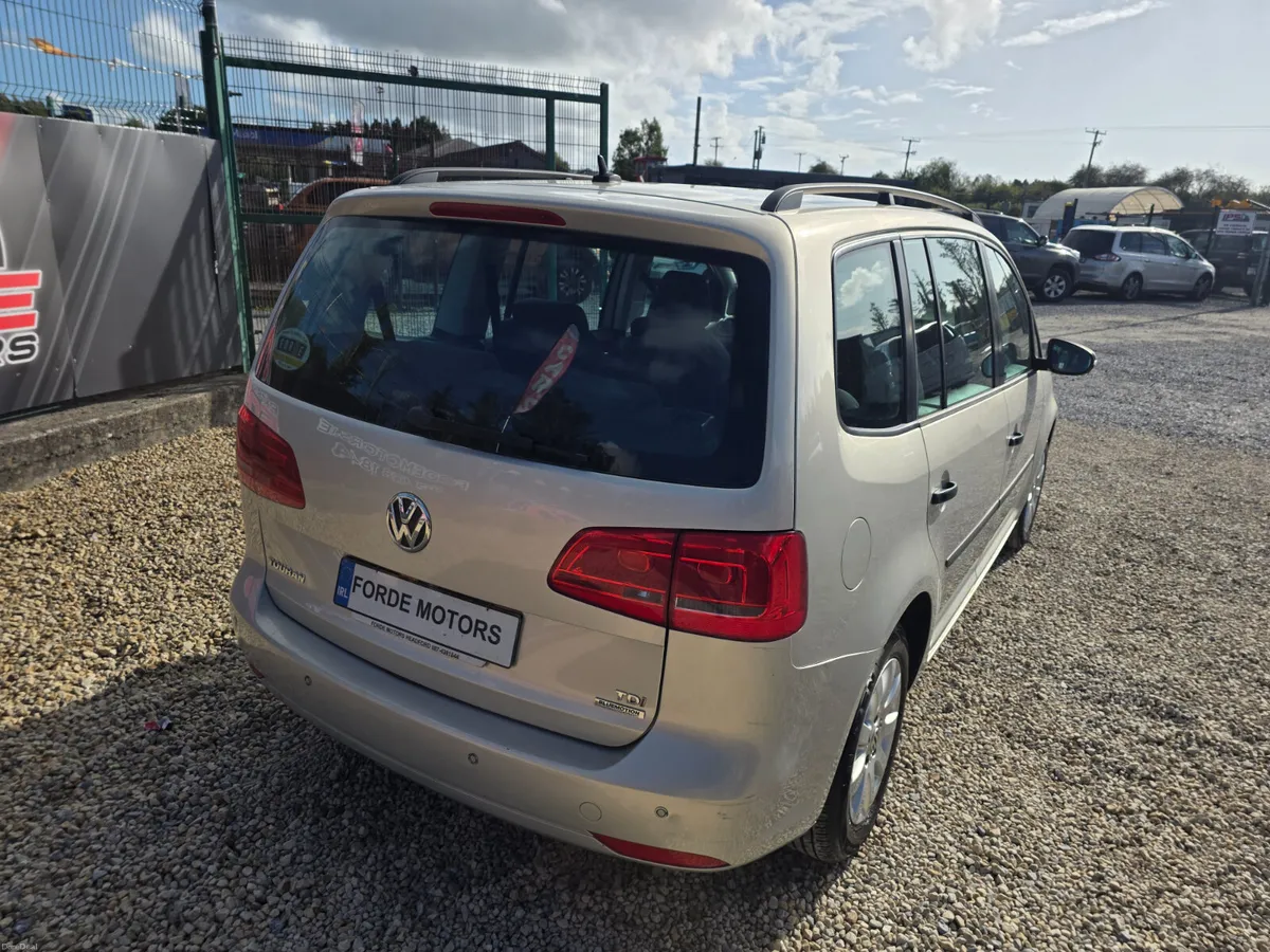 Volkswagen Touran 2014 - Image 4