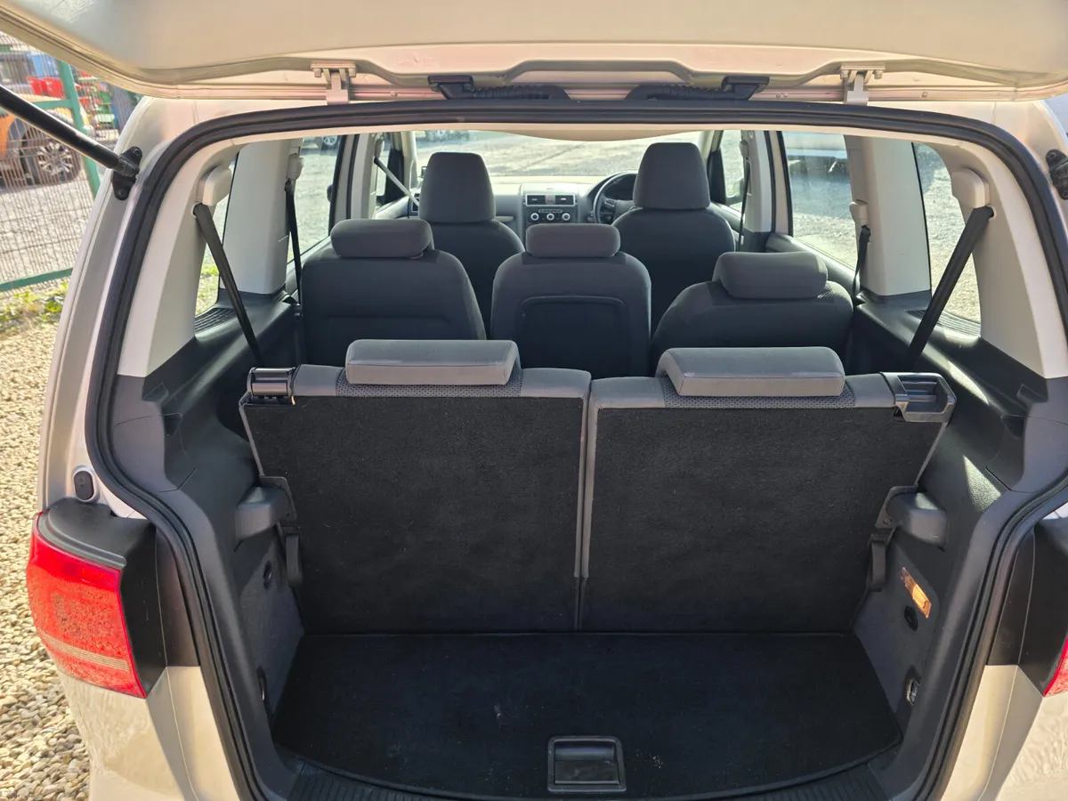 Volkswagen Touran 2014 - Image 6