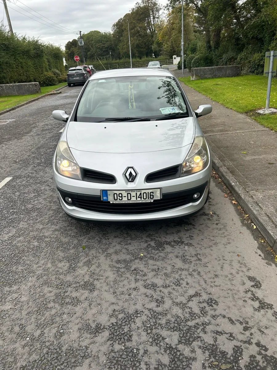 Renault Clio - Image 2