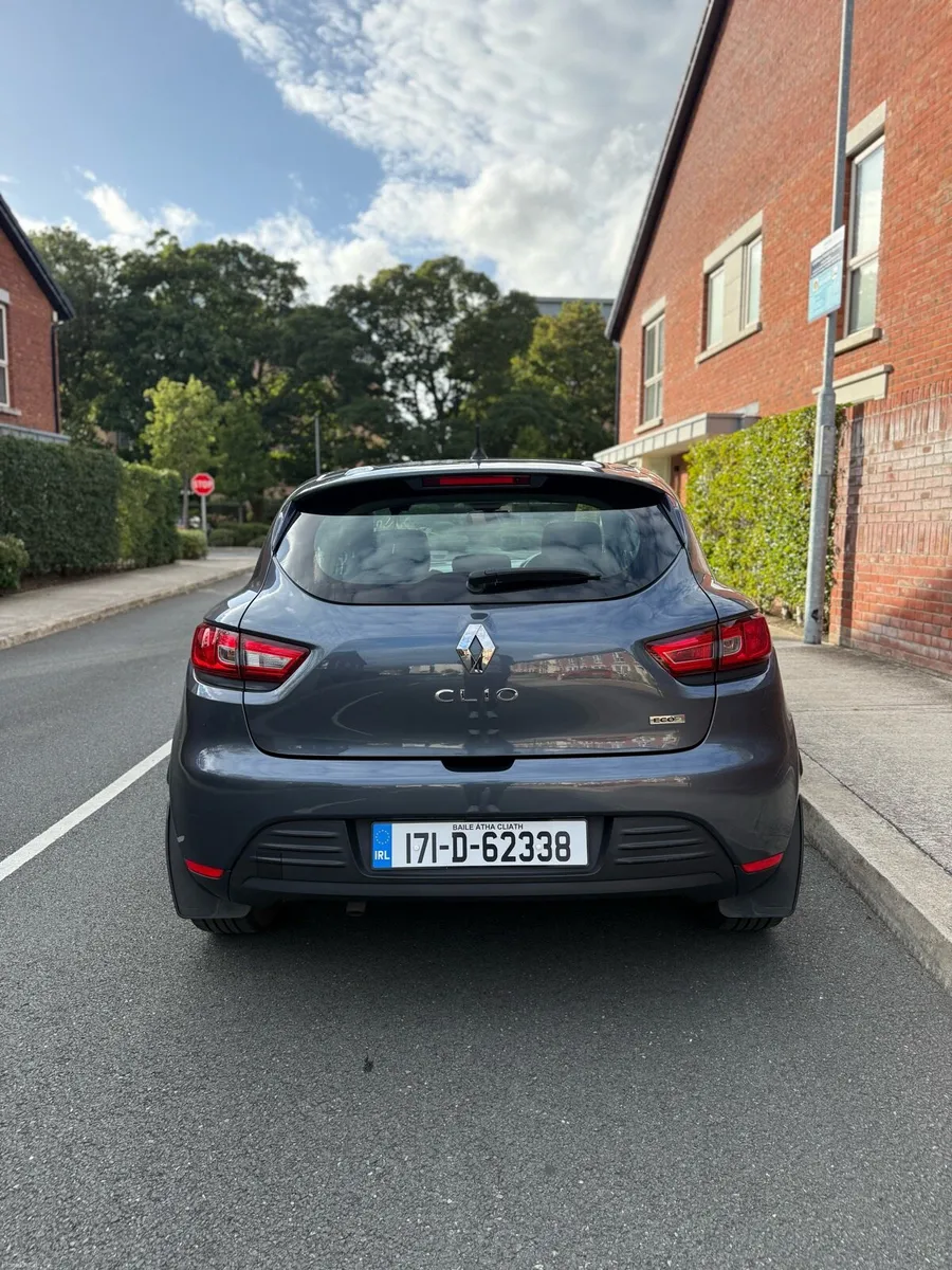 Car - Image 5