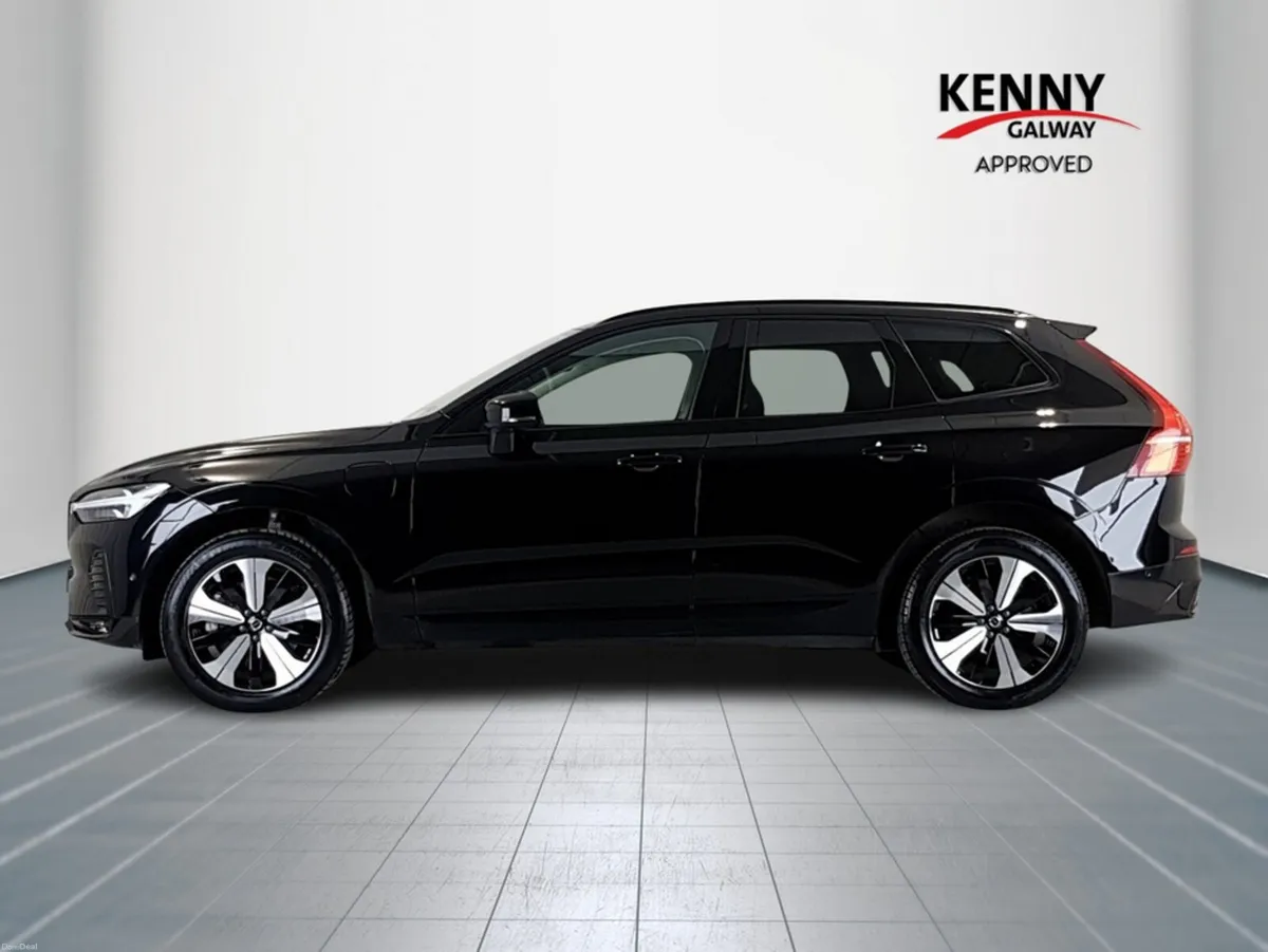 Volvo XC60 T6 PHEV PLUS DARK AWD 5DR - Image 4