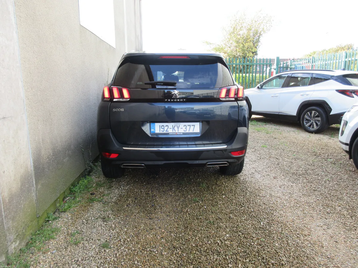 2019 Peugeot 5008 1.5 DIESEL 7 SEATS - Image 5