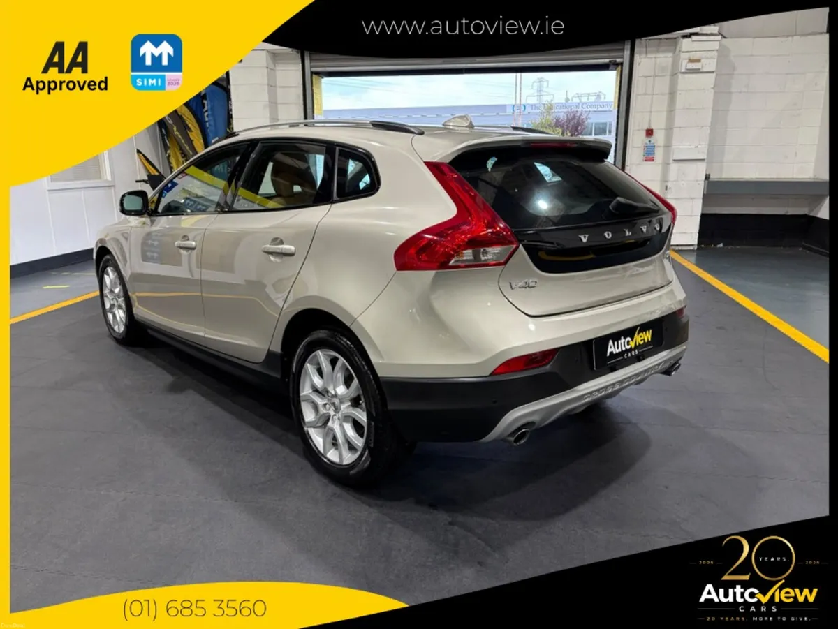 Volvo V40 2.0 Diesel AA APPROVED // FINANCE & NATI - Image 5