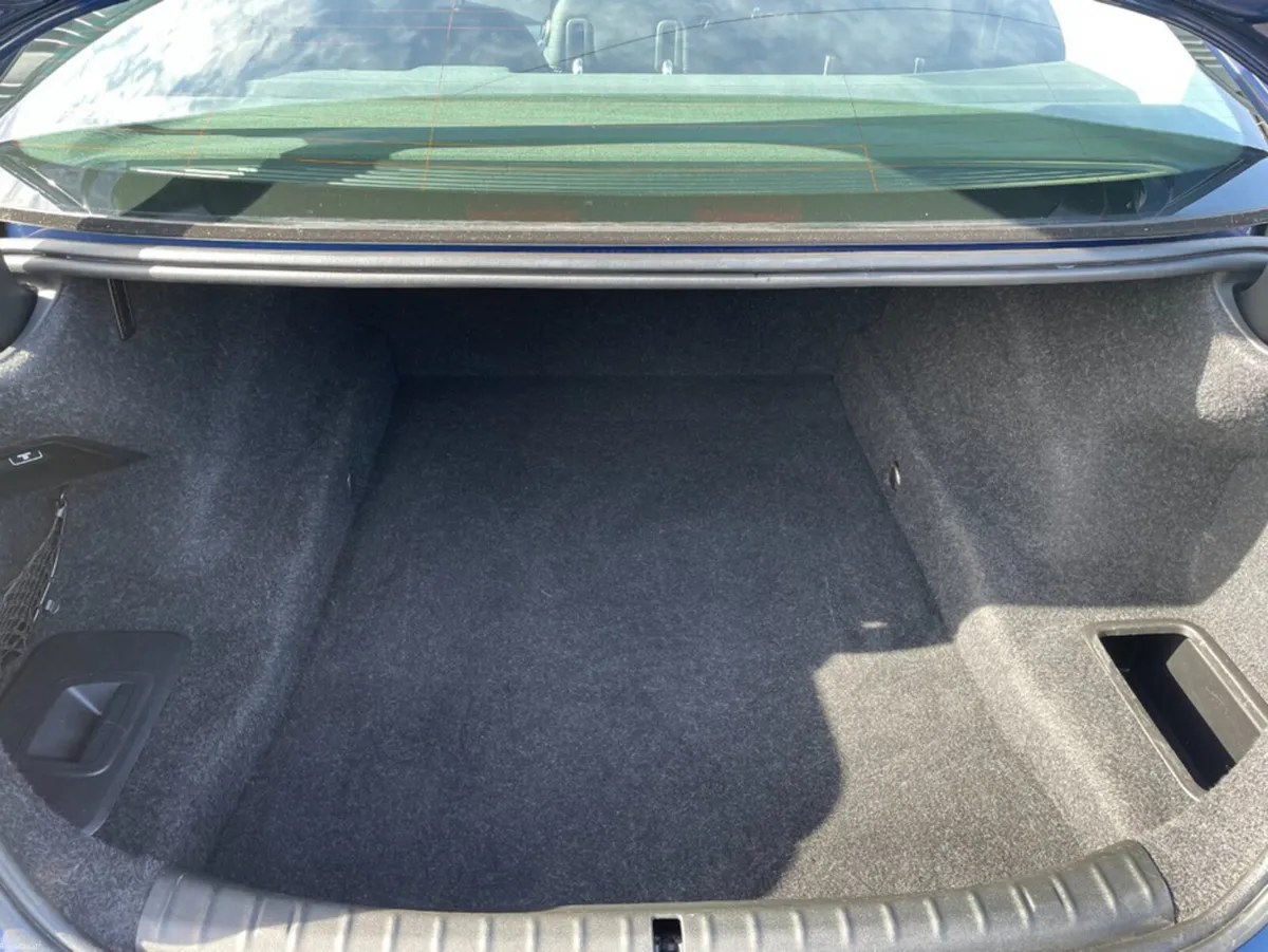 BMW 5-Series D F10 SE 4DR AUTO - Image 6