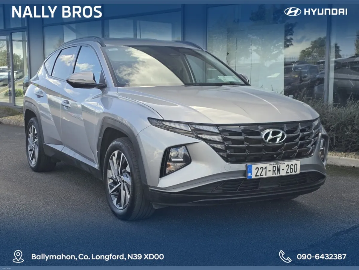 Hyundai Tucson IX35 EXECUTIVE 5DR - Image 1