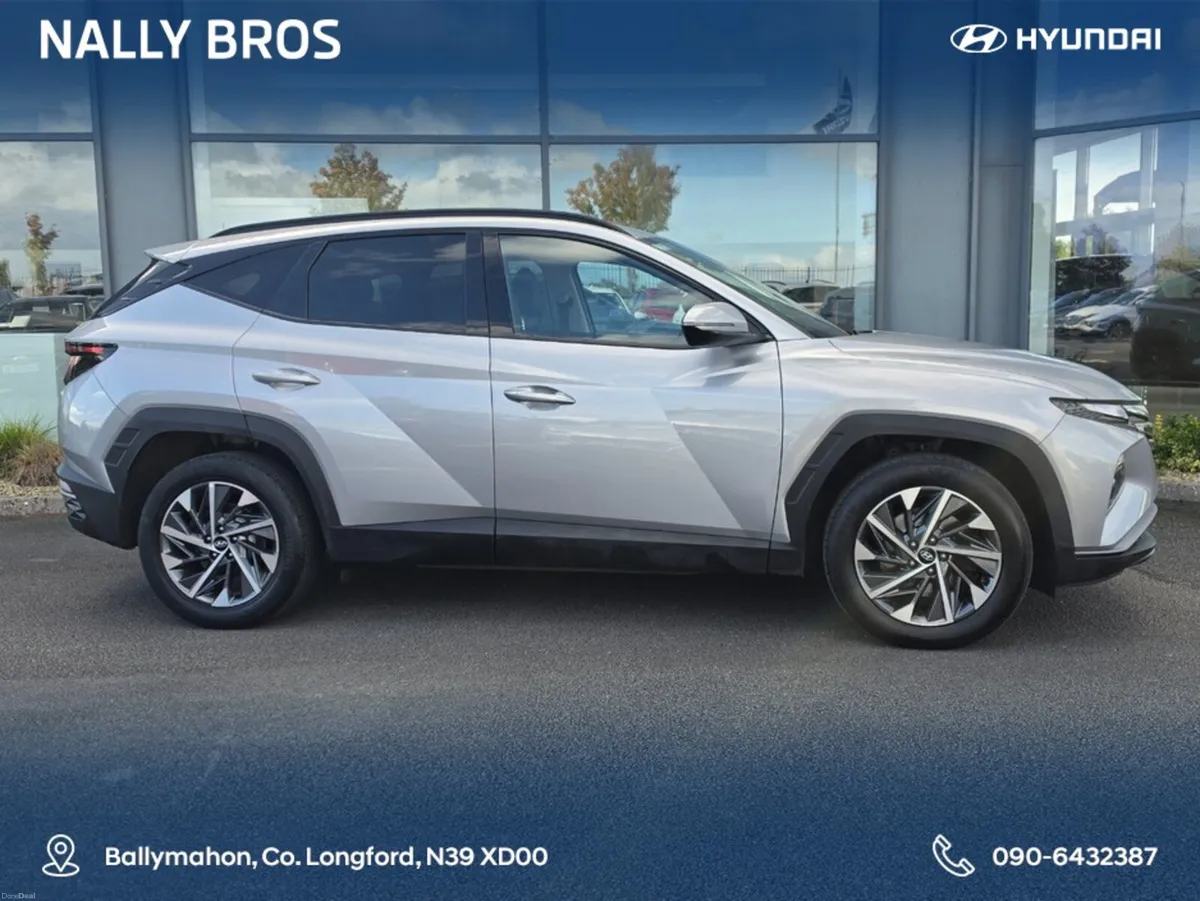 Hyundai Tucson IX35 EXECUTIVE 5DR - Image 2