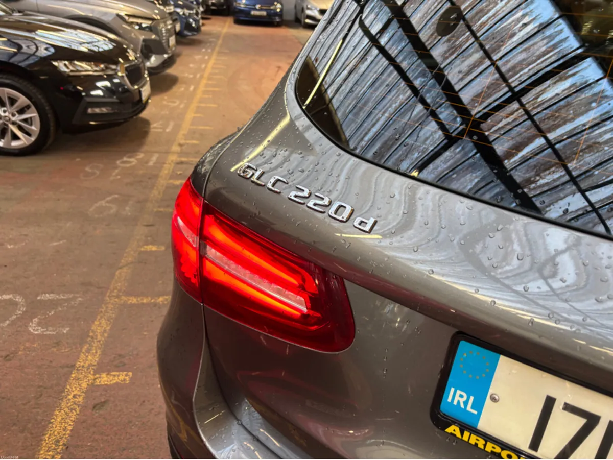 Mercedes-Benz GLC 220 D 4MATIC 5DR AUTO Finance Av - Image 4