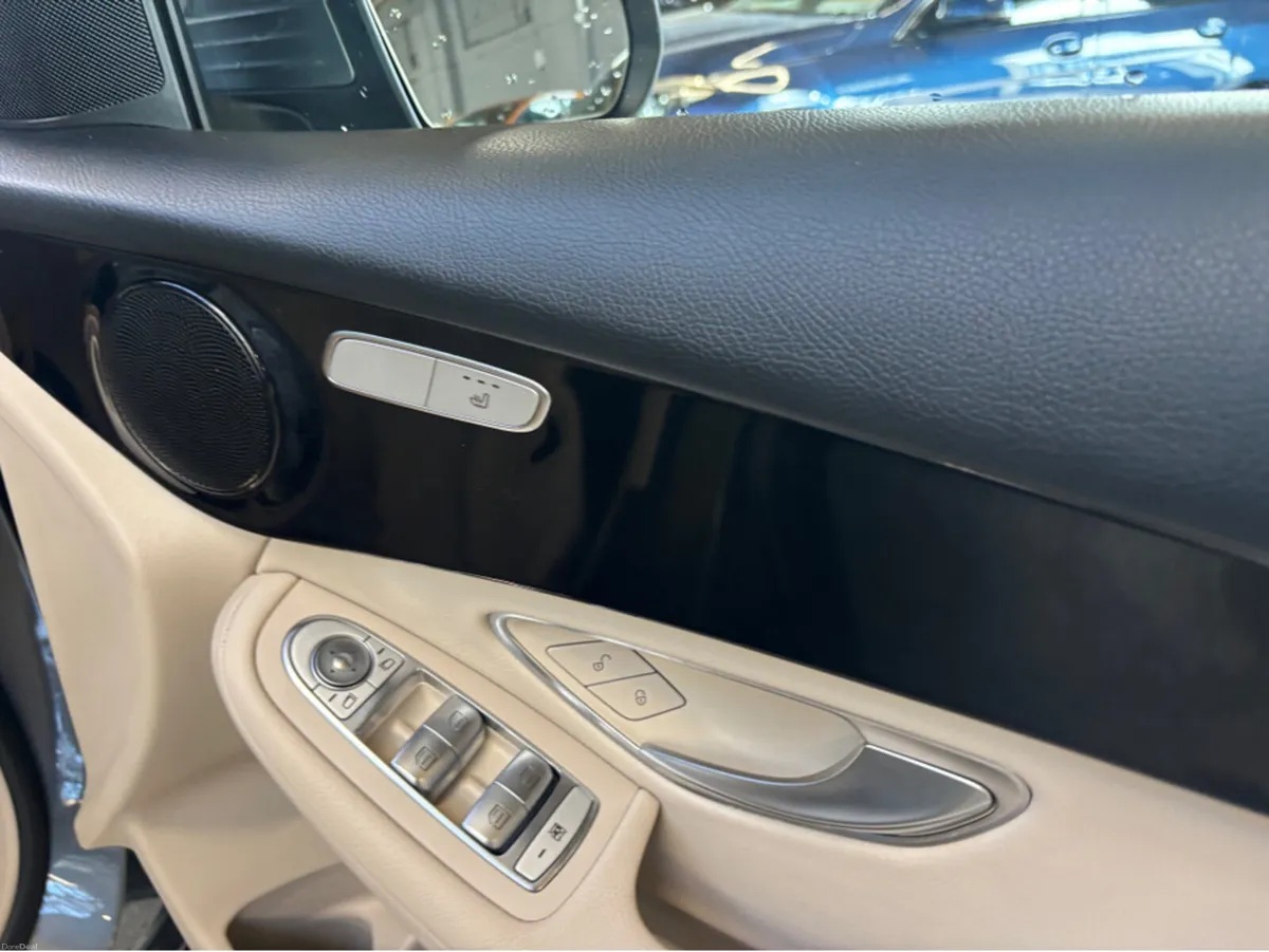 Mercedes-Benz GLC 220 D 4MATIC 5DR AUTO Finance Av - Image 6