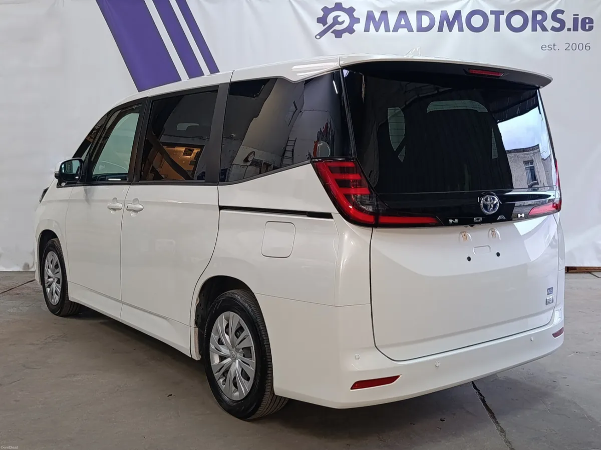 (2yr Warranty) 221 Toyota Noah 1.8 Hybrid Auto - Image 5