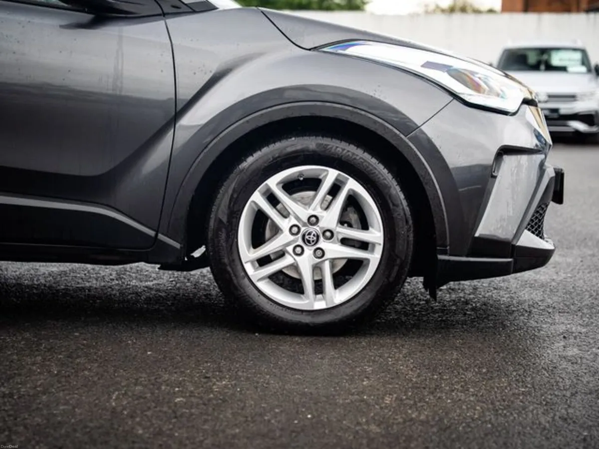 Toyota C-HR ICON - Image 3