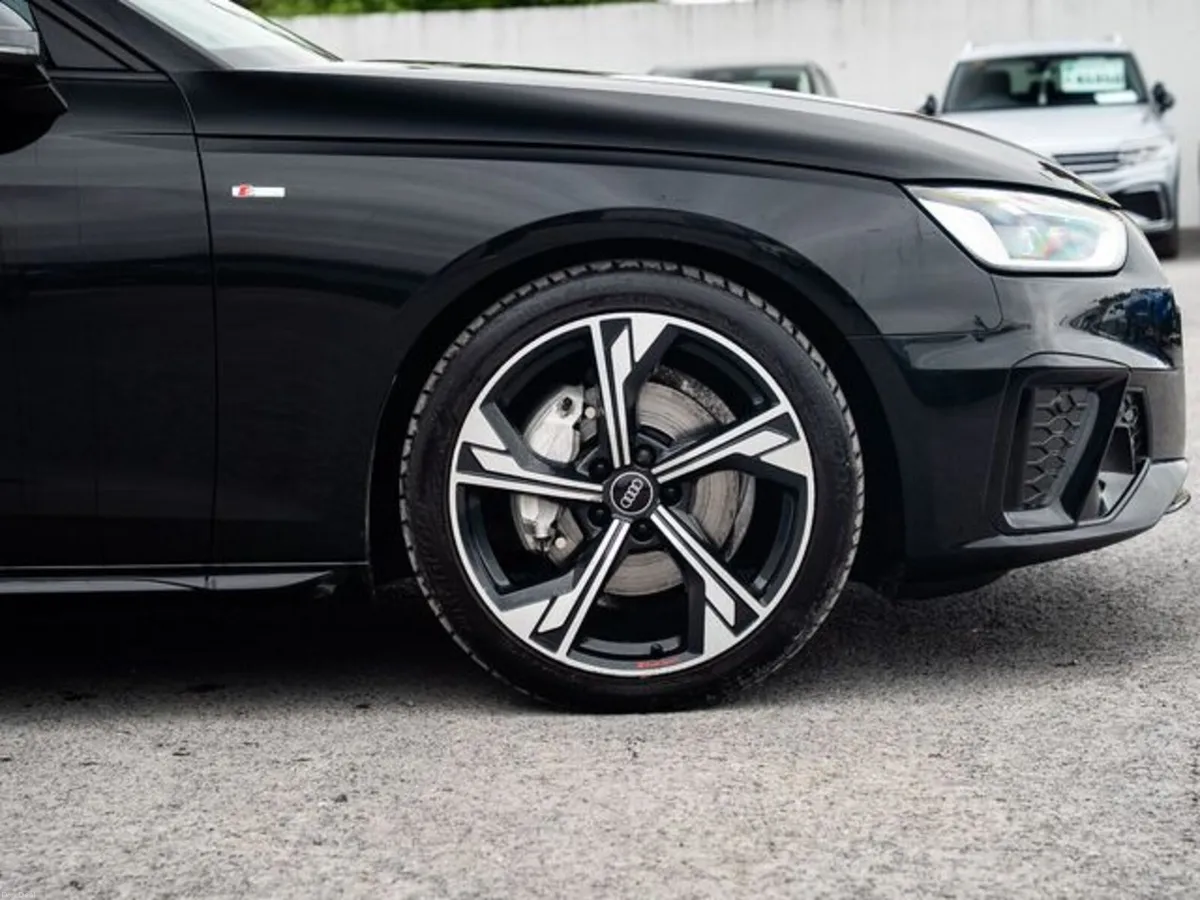 Audi A4 2.0tdi Black Edition S Line 40 Quattro - Image 6