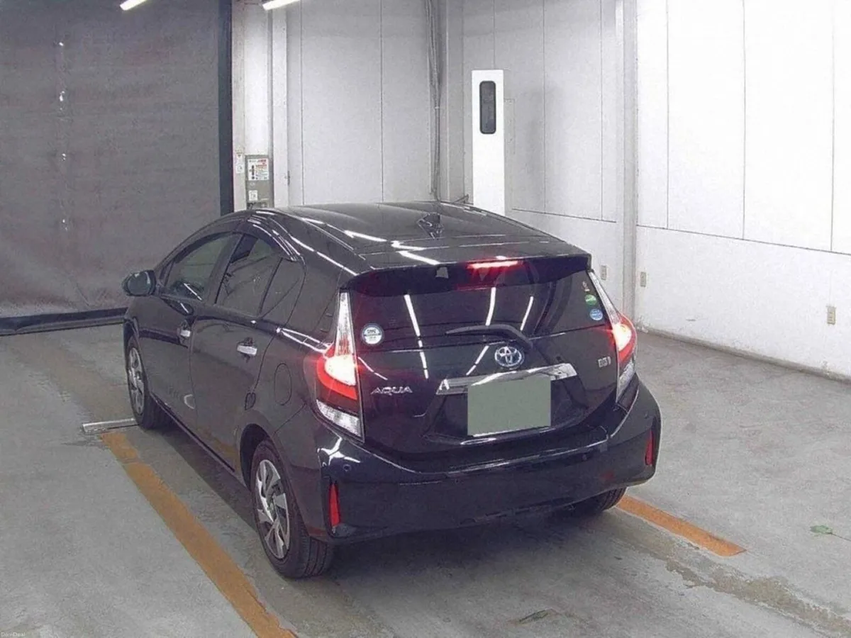 Toyota Aqua 1.5 HYBRID AUTOMATIC - S STYLE BLACK E - Image 2