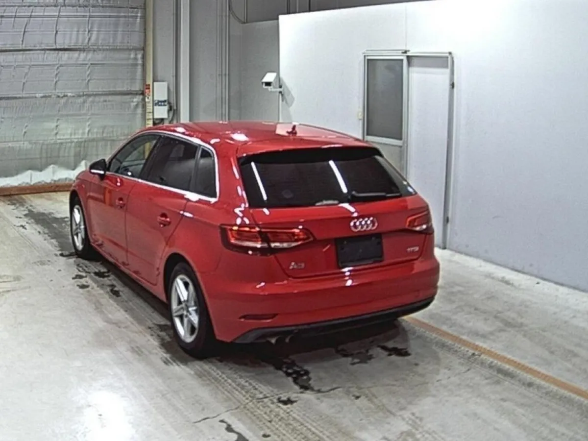 Audi A3 1.4 TFSI AUTOMATIC - FACTORY ALLOYS - CRUI - Image 2