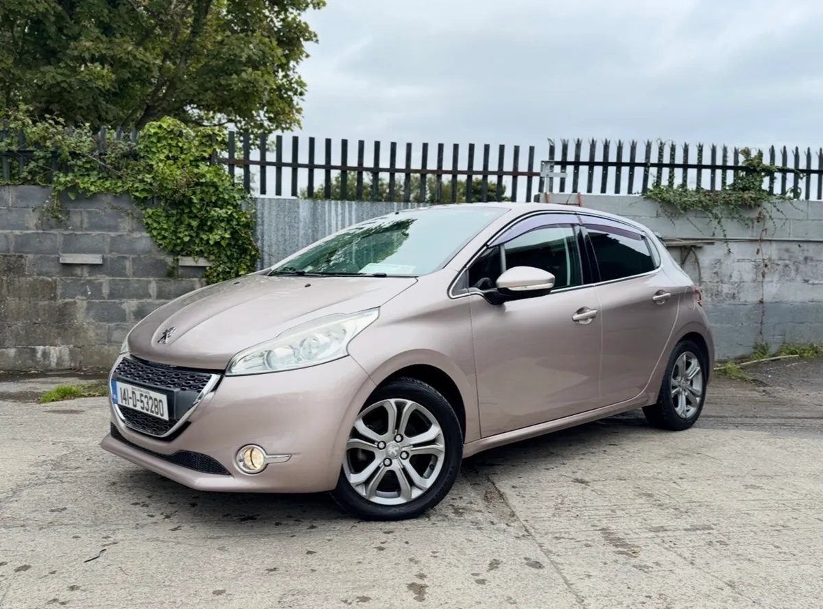 2014 PUEGEOT 208. LOW MILEAGE. NEW NCT. AUTO 1.2L - Image 1