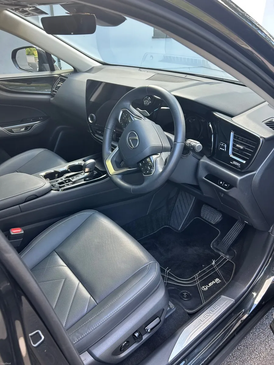 Lexus NX 2025 - Image 5