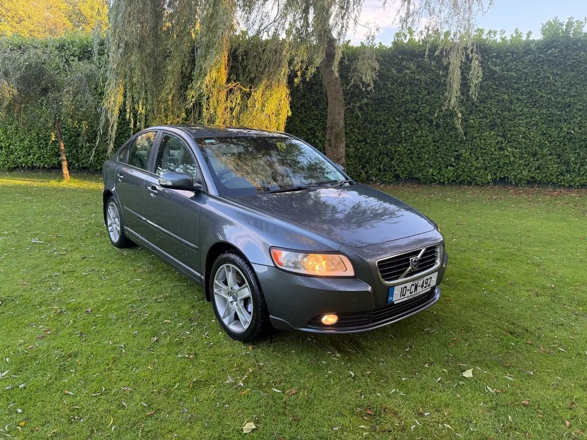 Volvo S40 1.6D SE 1 Owner Only 178 KLM’s - Image 2