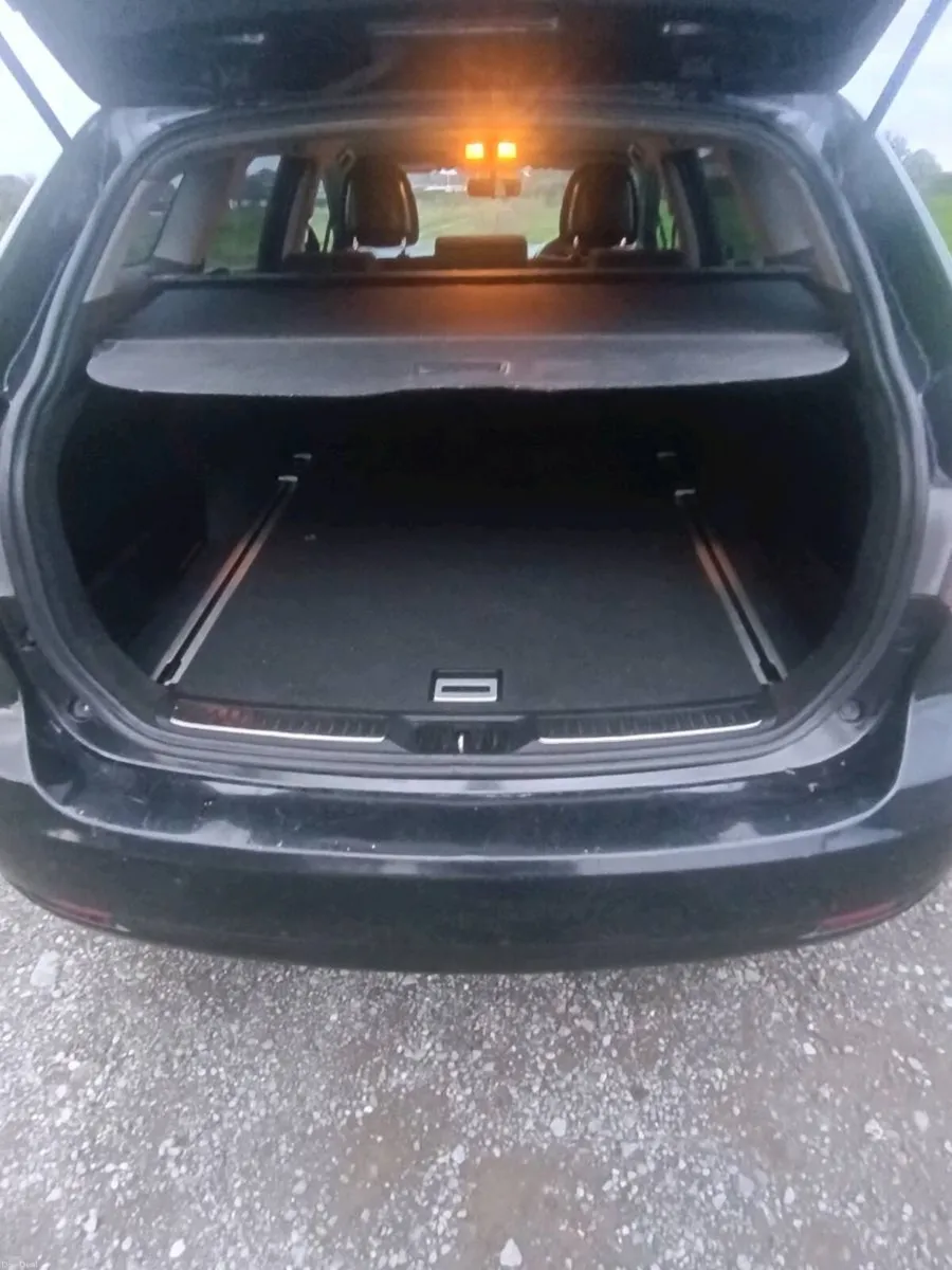 Toyota Avensis Estate - Image 5