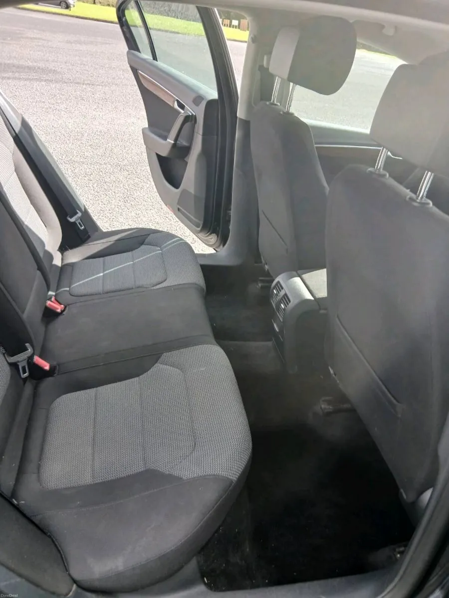 Volkswagen Passat 2013 - Image 6