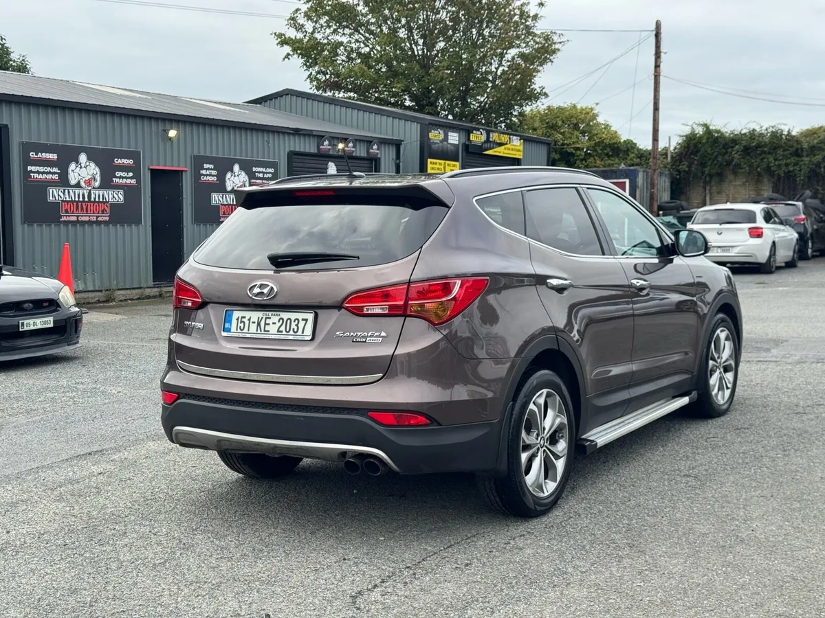 Hyundai Santa Fe 7 seater automatic - Image 4