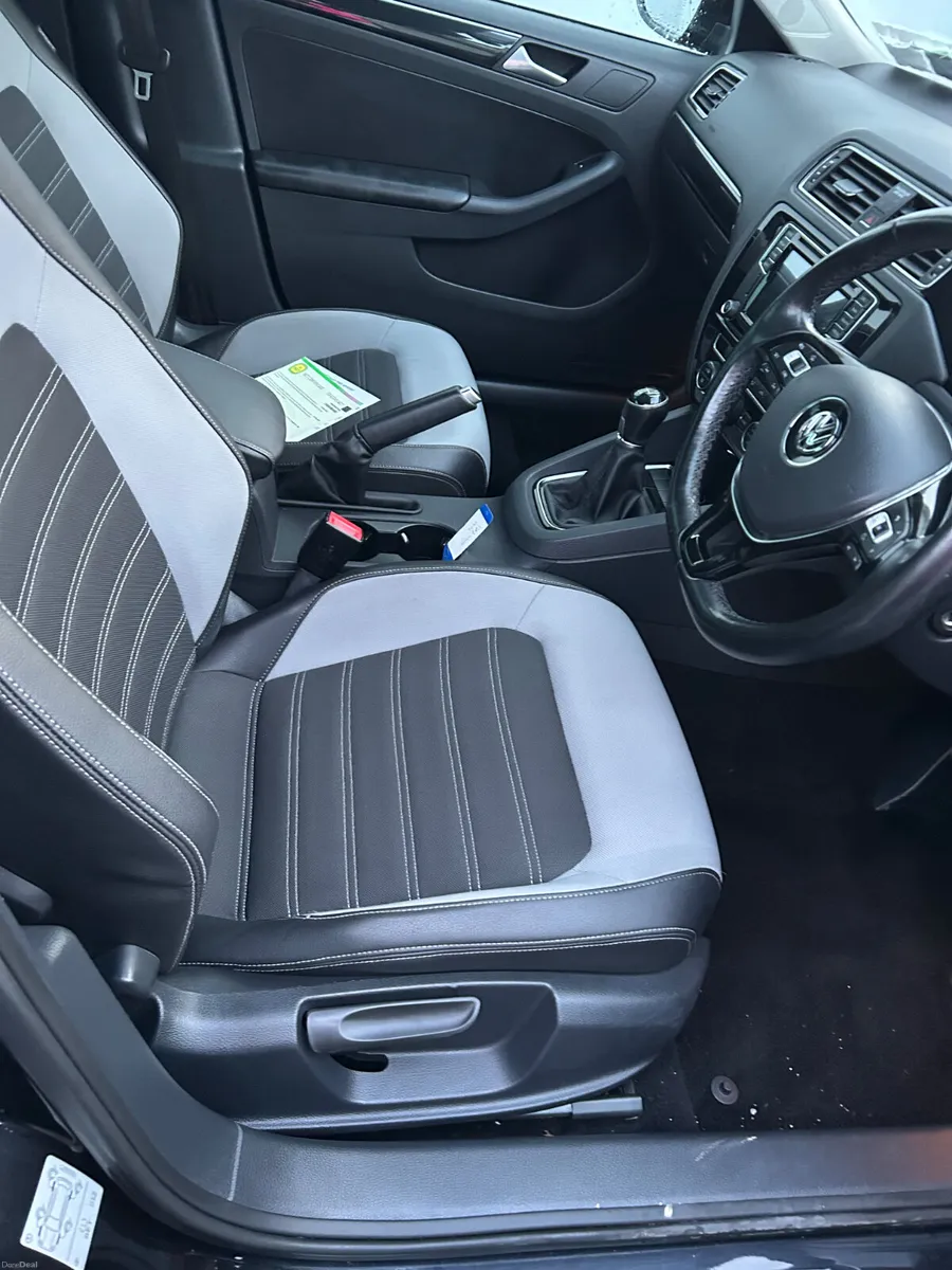 Volkswagen Jetta 2017 new nct - Image 5