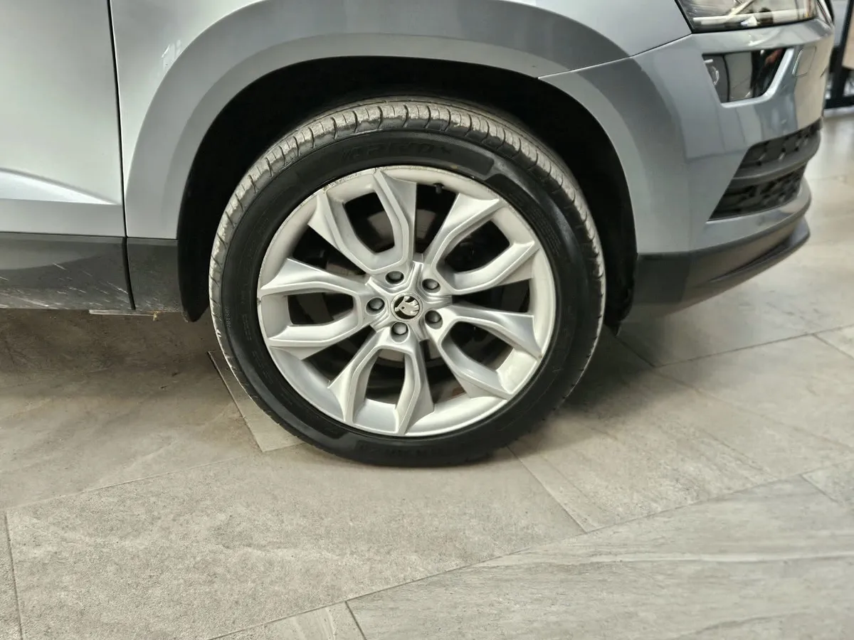 211 SKODA KAROQ AMBITION 1.5 PETROL AUTOMATIC - Image 6