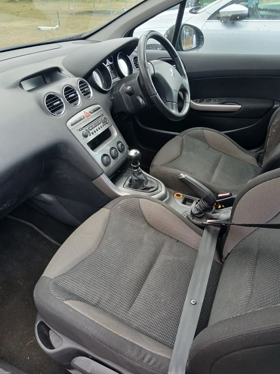 Peugeot 308 2009 - Image 2