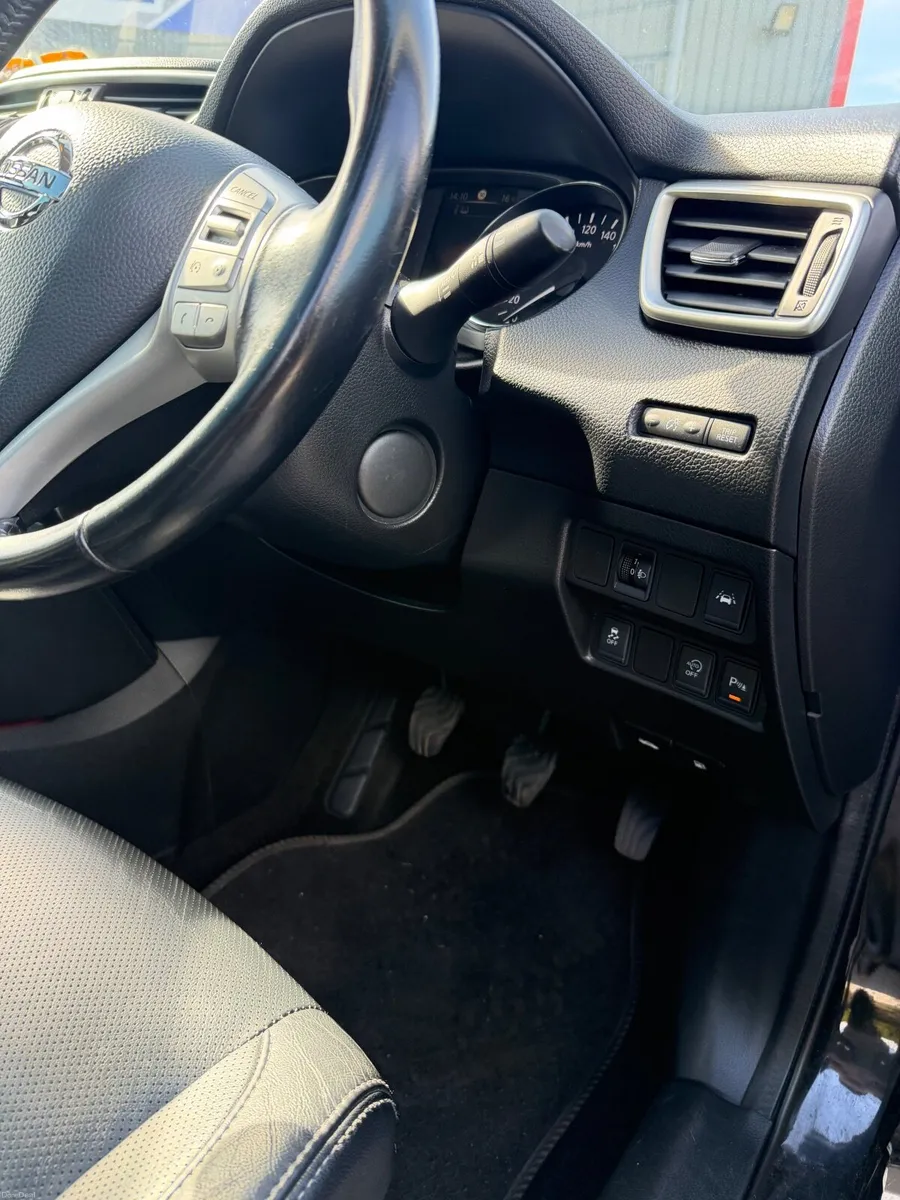 Nissan Qashqai 2017 Top Spec - Image 6
