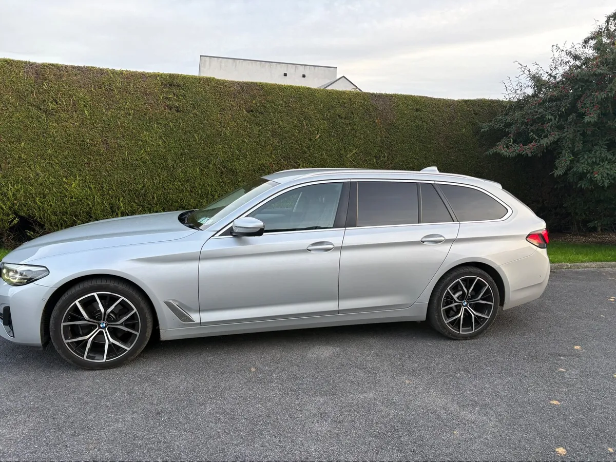 BMW 5 series 520d xdrive touring 2020 - Image 2