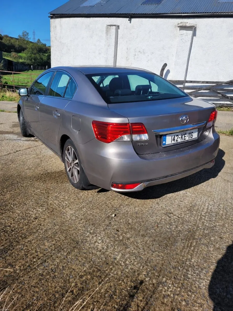 Toyota Avensis 2014 - Image 2