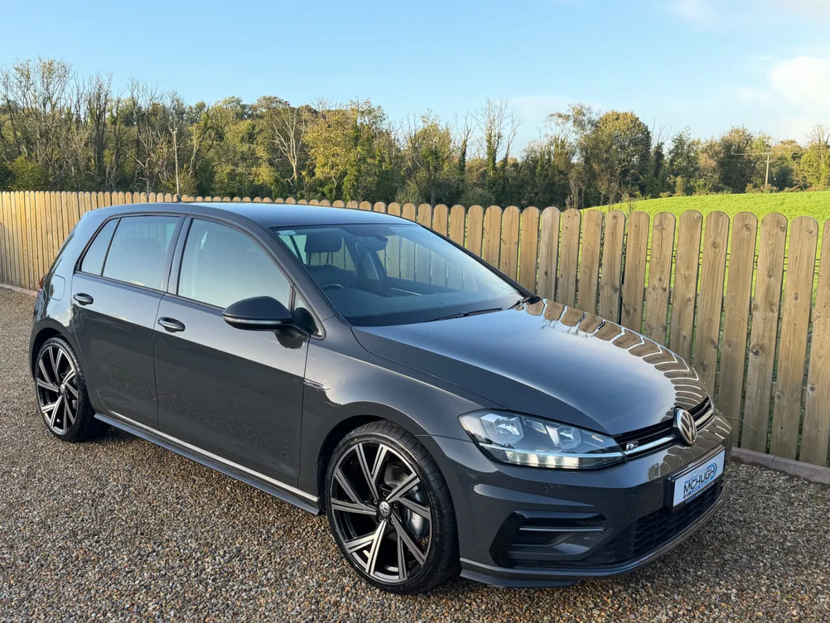 2020 Volkswagen Golf R Line - Image 4