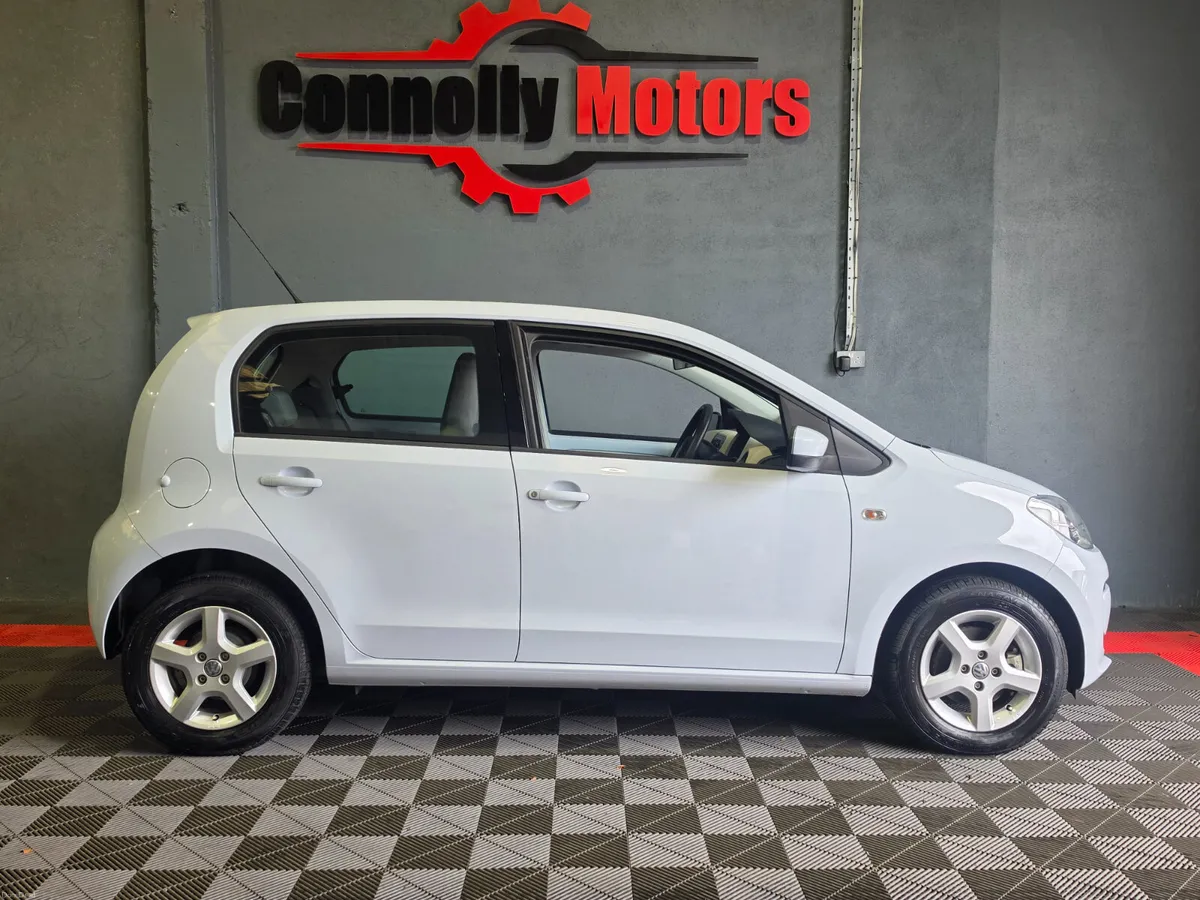 Volkswagen Up Auto - Image 4