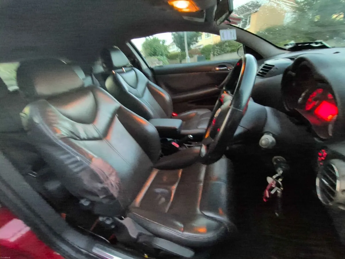 Alfa Romeo GT 2007 - Image 4