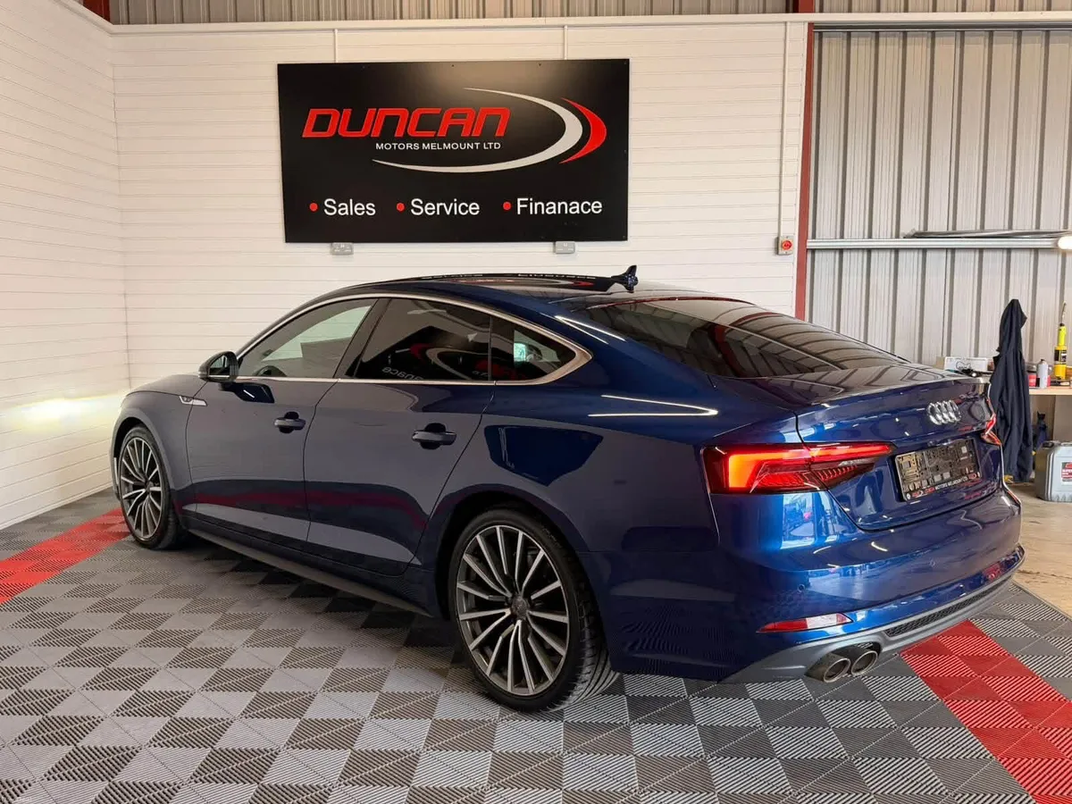 Audi A5 2018 vrt included in price - Image 5