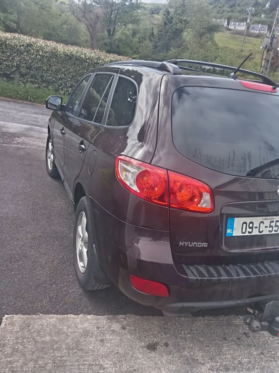 Hyundai Santa Fe 2009 - Image 4