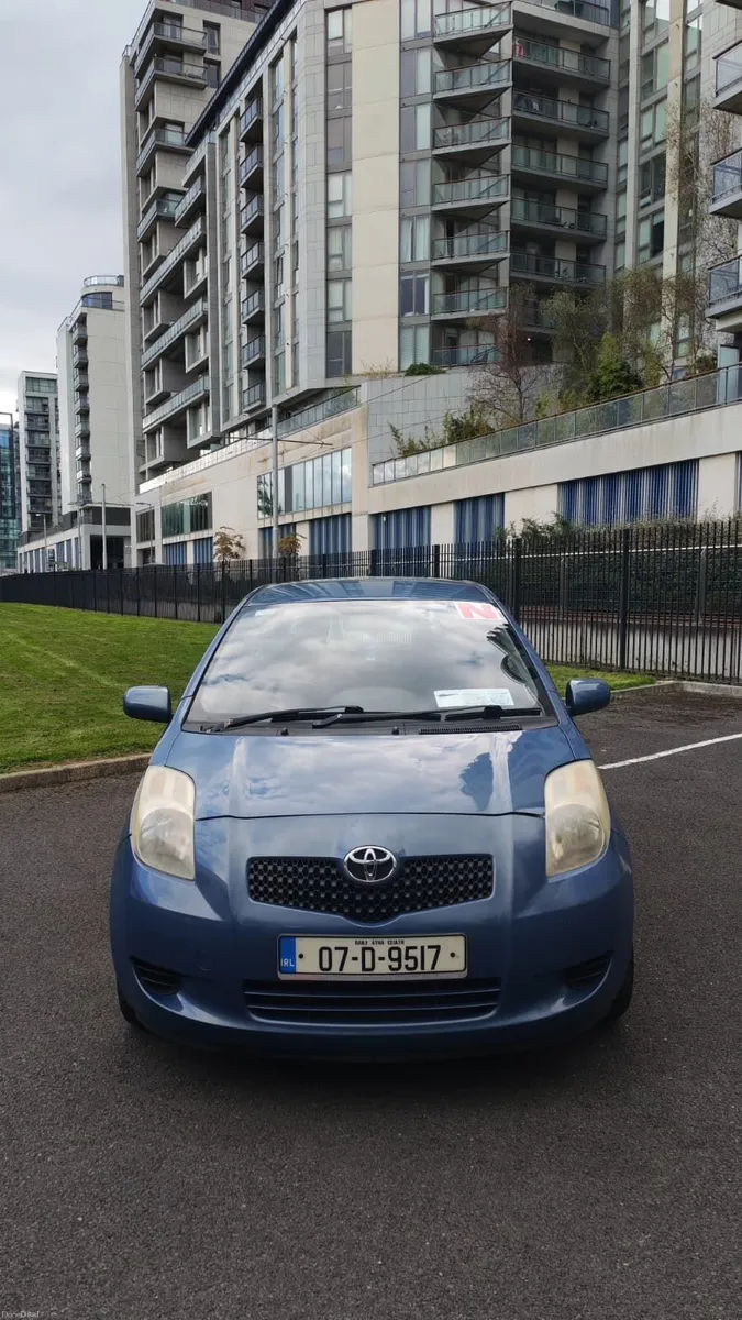 Toyota Yaris 2007 - Image 2