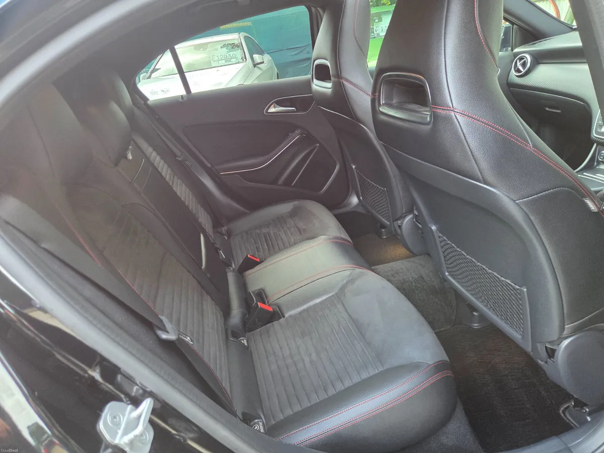 Mercedes-benz A-Class A180 AMG Line Premium Plus - Image 6