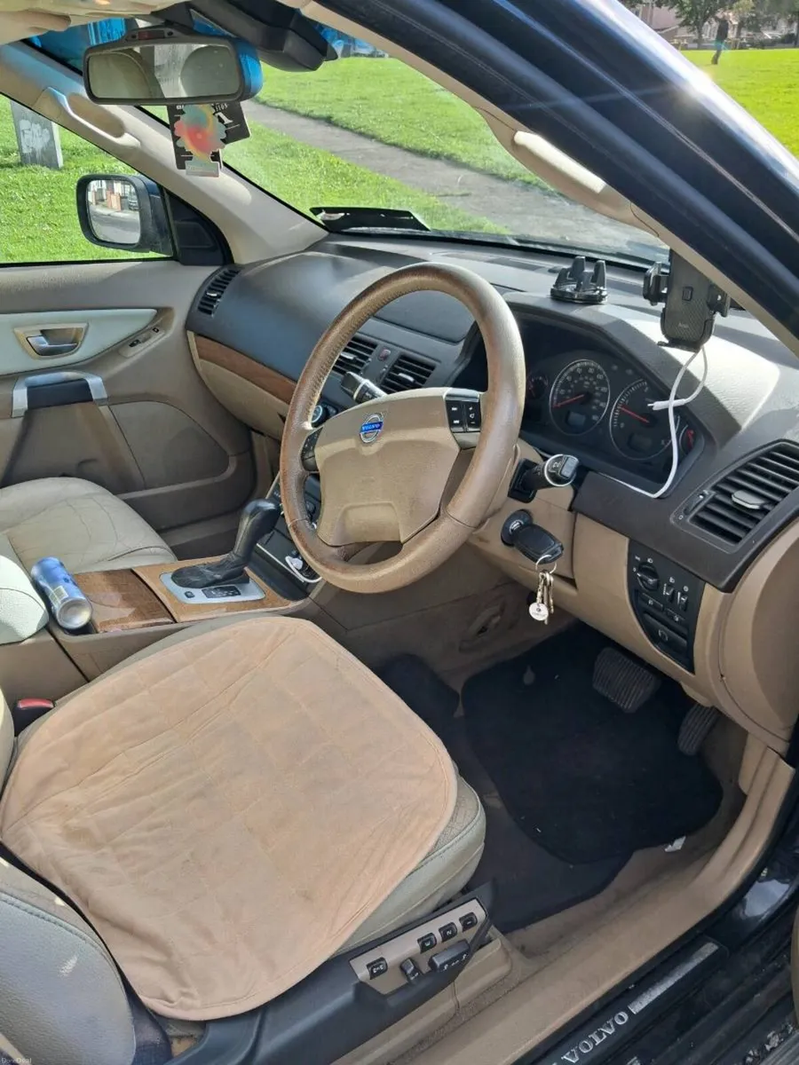 Volvo xc90 - Image 5