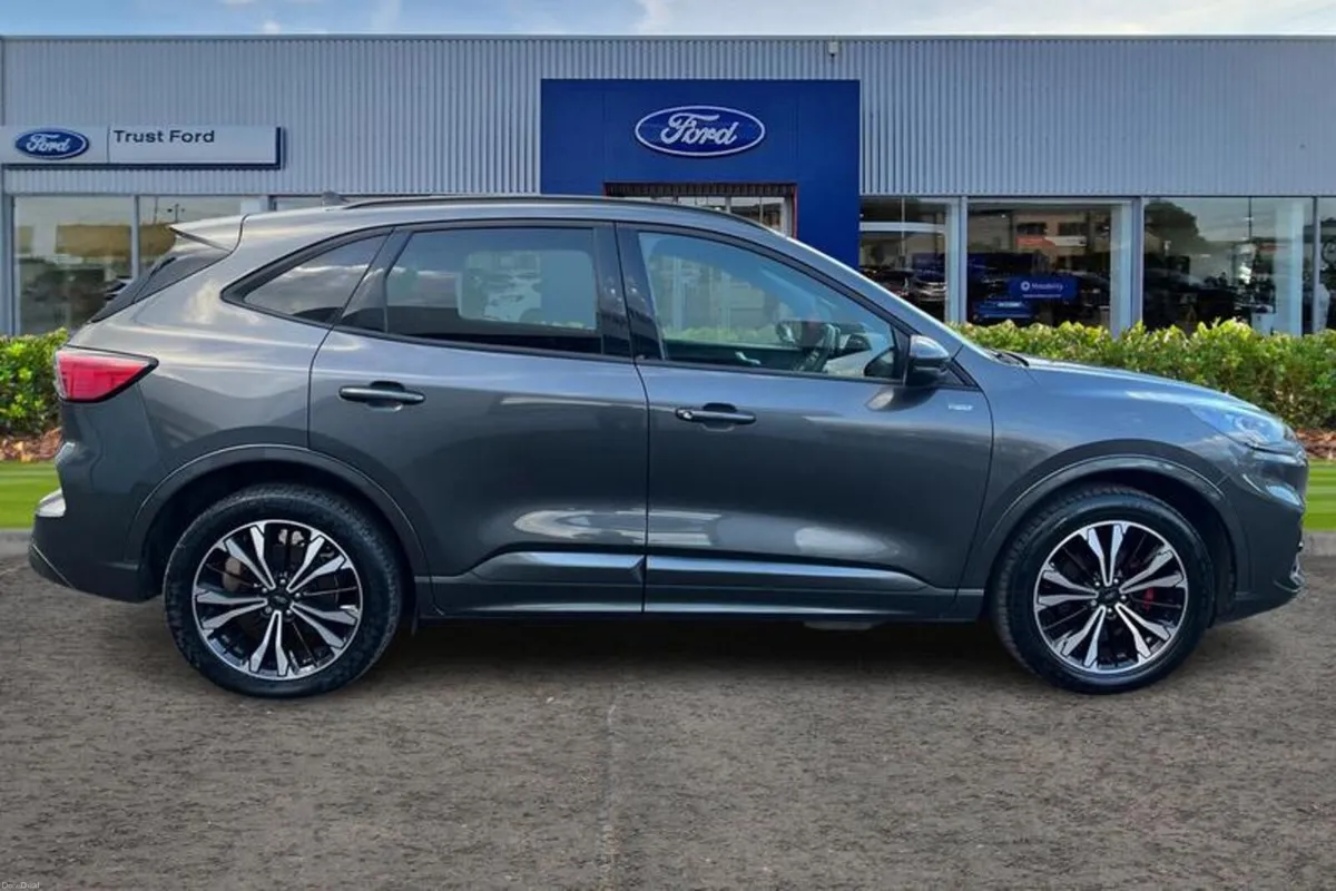 Ford Kuga 2.5 PHEV ST-Line X Edition 5dr CVT - Image 3