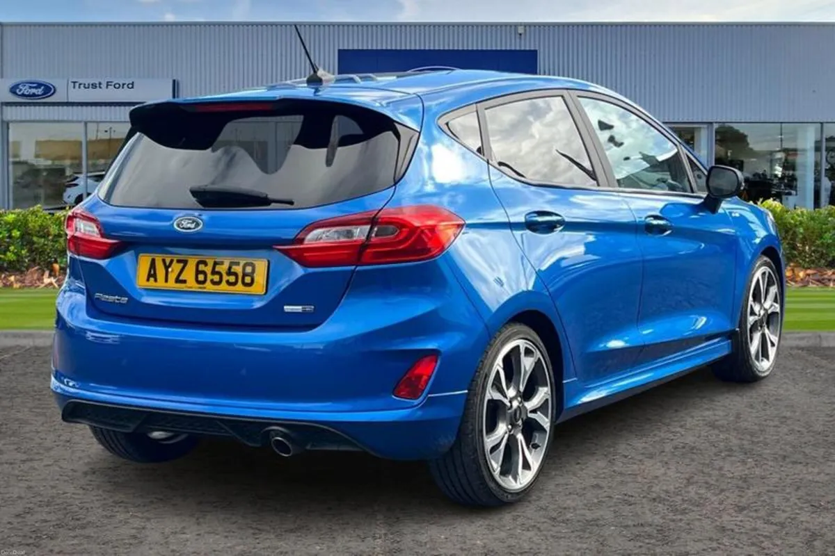 Ford Fiesta 1.0 EcoBoost Hybrid mHEV 125 ST-Line X - Image 4