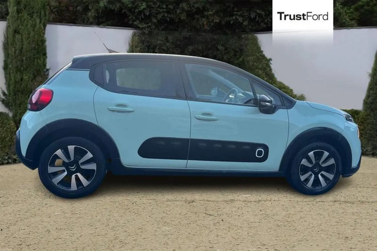 Citroen C3 1.2 PureTech 82 Flair 5dr - Image 3