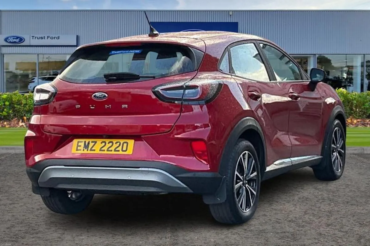 Ford Puma 1.0 EcoBoost Hybrid mHEV Titanium 5dr - Image 4