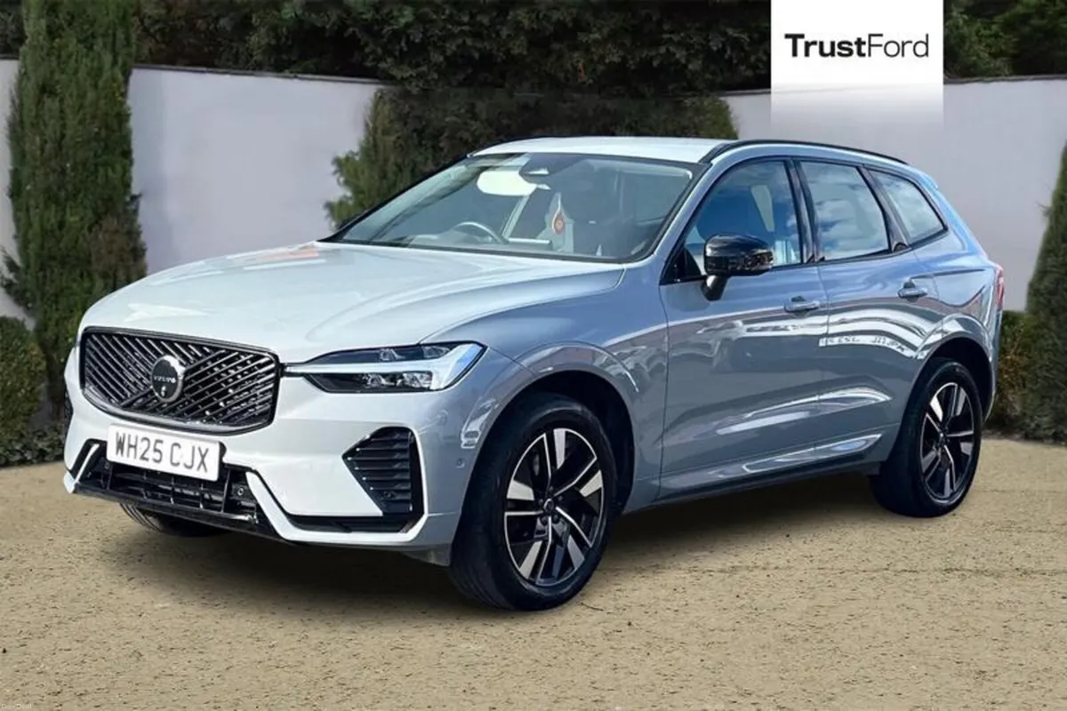 Volvo XC60 2.0 B5P Plus Dark 5dr AWD Geartronic - Image 5