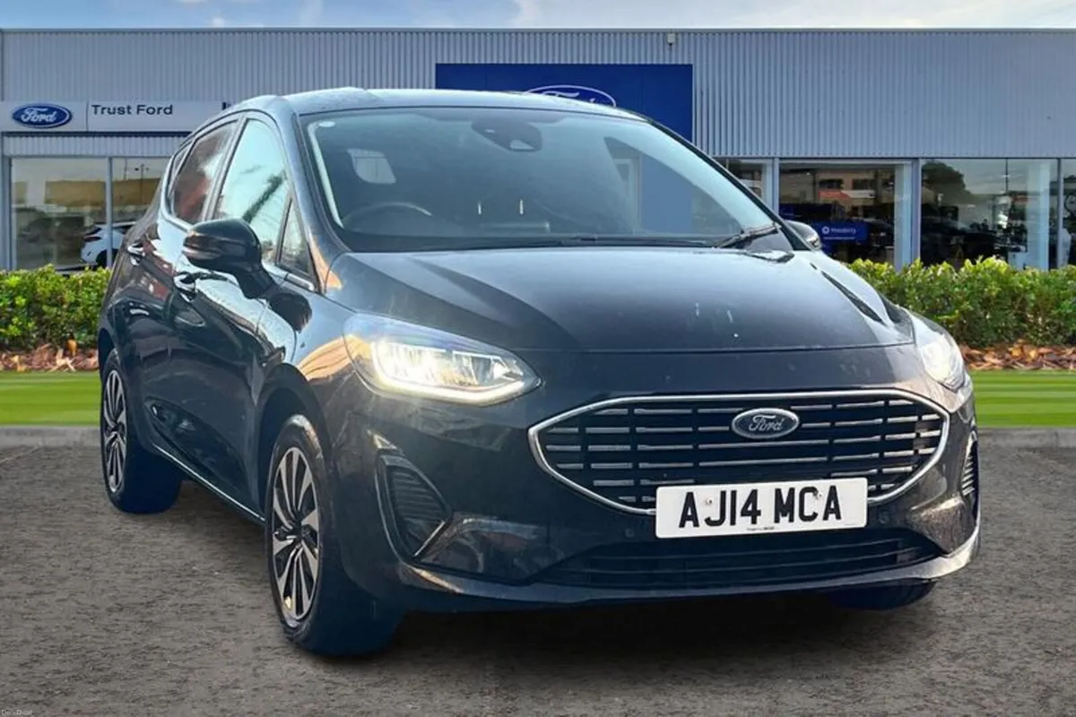Ford Fiesta 1.0 EcoBoost Hybrid mHEV 125 Titanium - Image 1