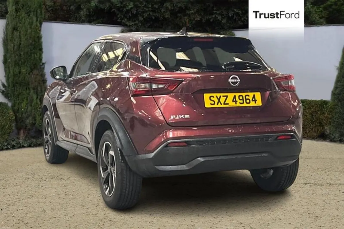 Nissan Juke 1.0 DiG-T 114 N-Connecta 5dr DCT - Image 2