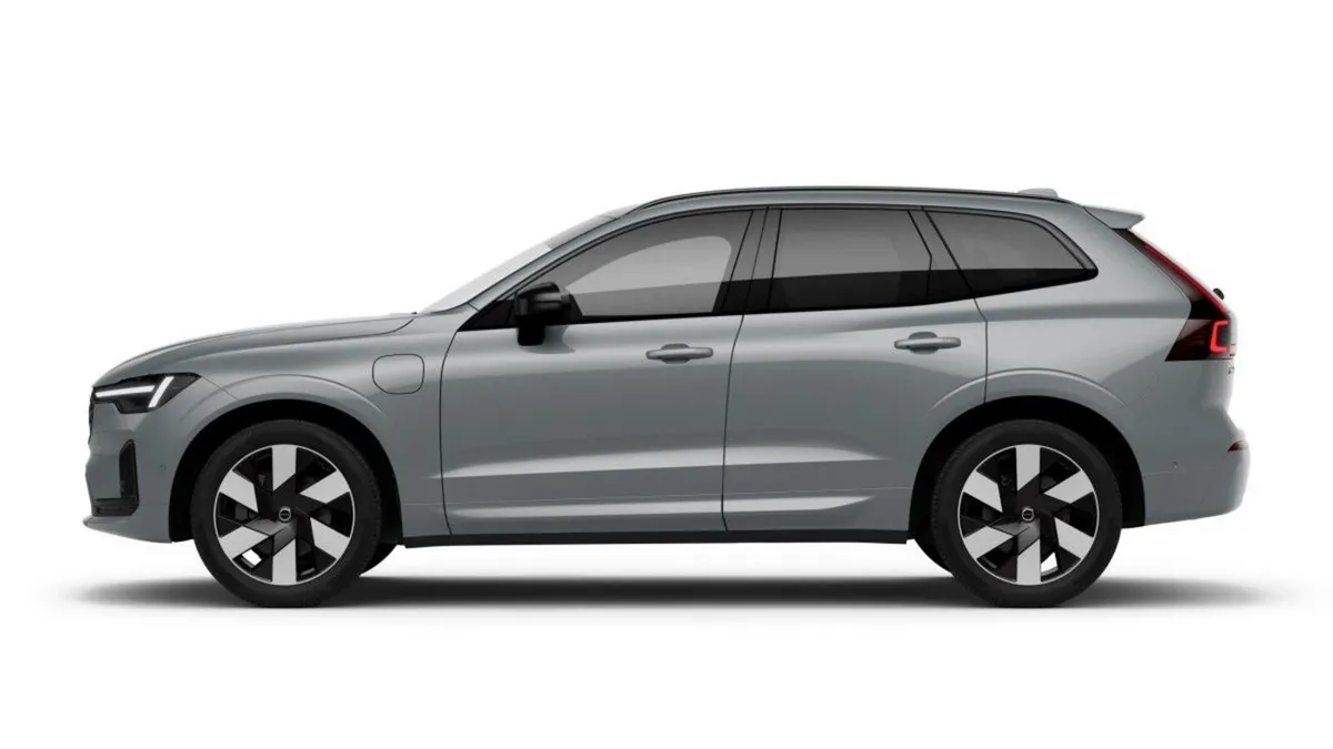 Volvo XC60 T6 ULTRA DARK *200KMS EV RANGE* € PER W - Image 4