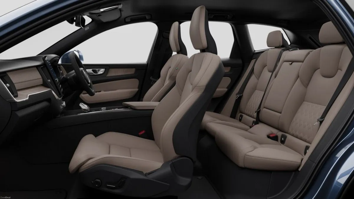 Volvo XC60 T6 PLUS DARK *200KMS EV RANGE* € PER WE - Image 3
