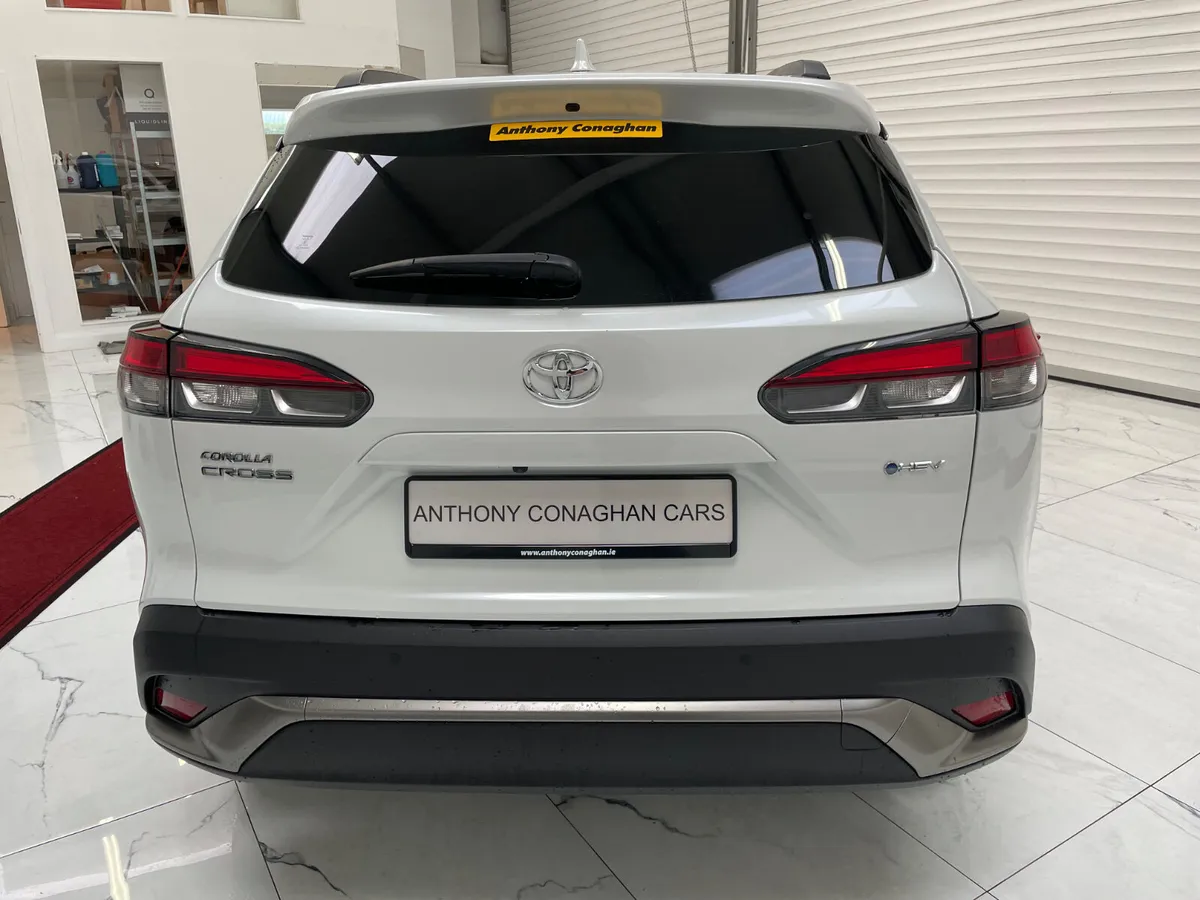 2024 Toyota Corolla Cross Hybrid Auto - Image 4